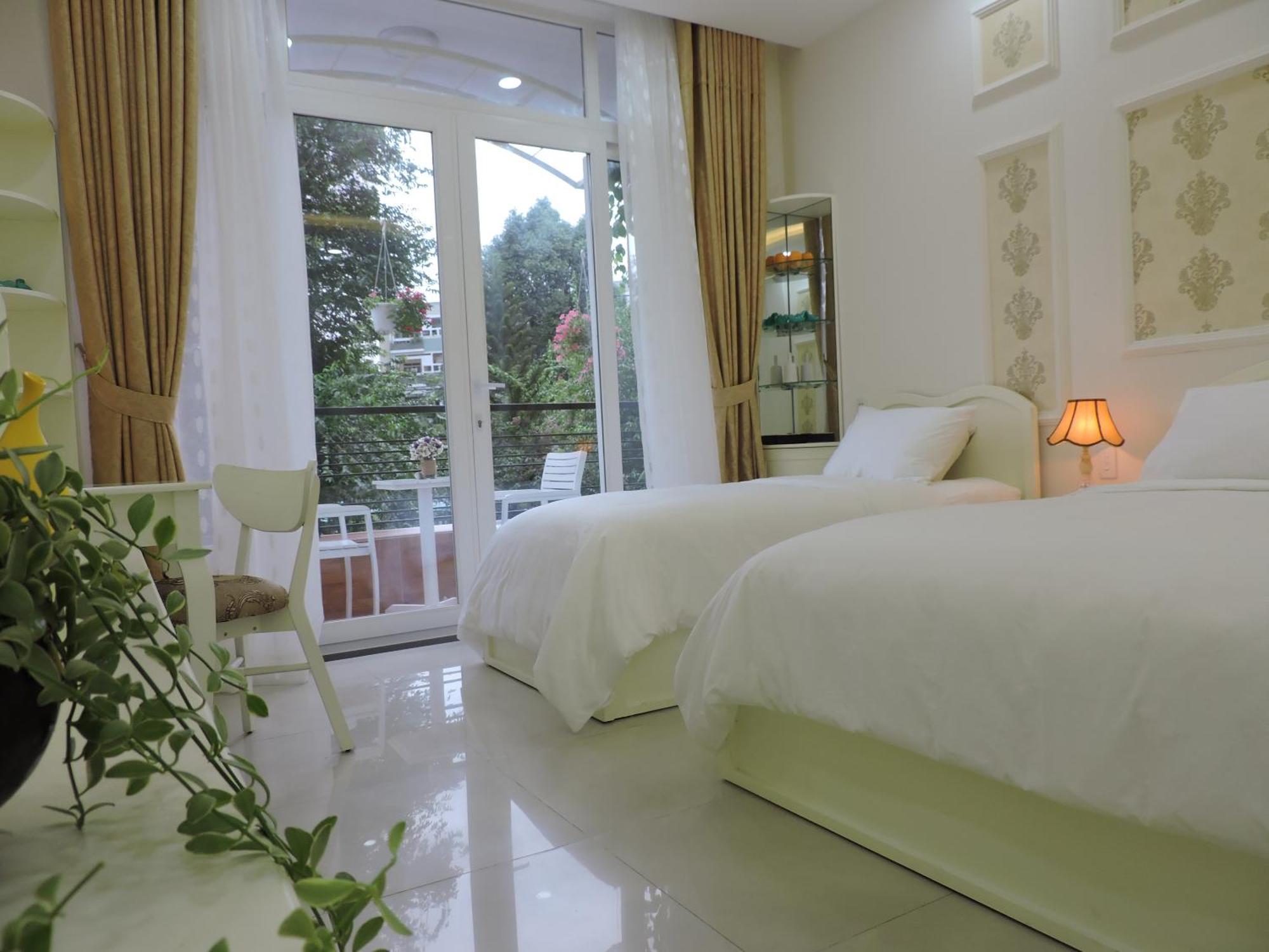 Chez Lotus Vn Hotel Хошимин Екстериор снимка