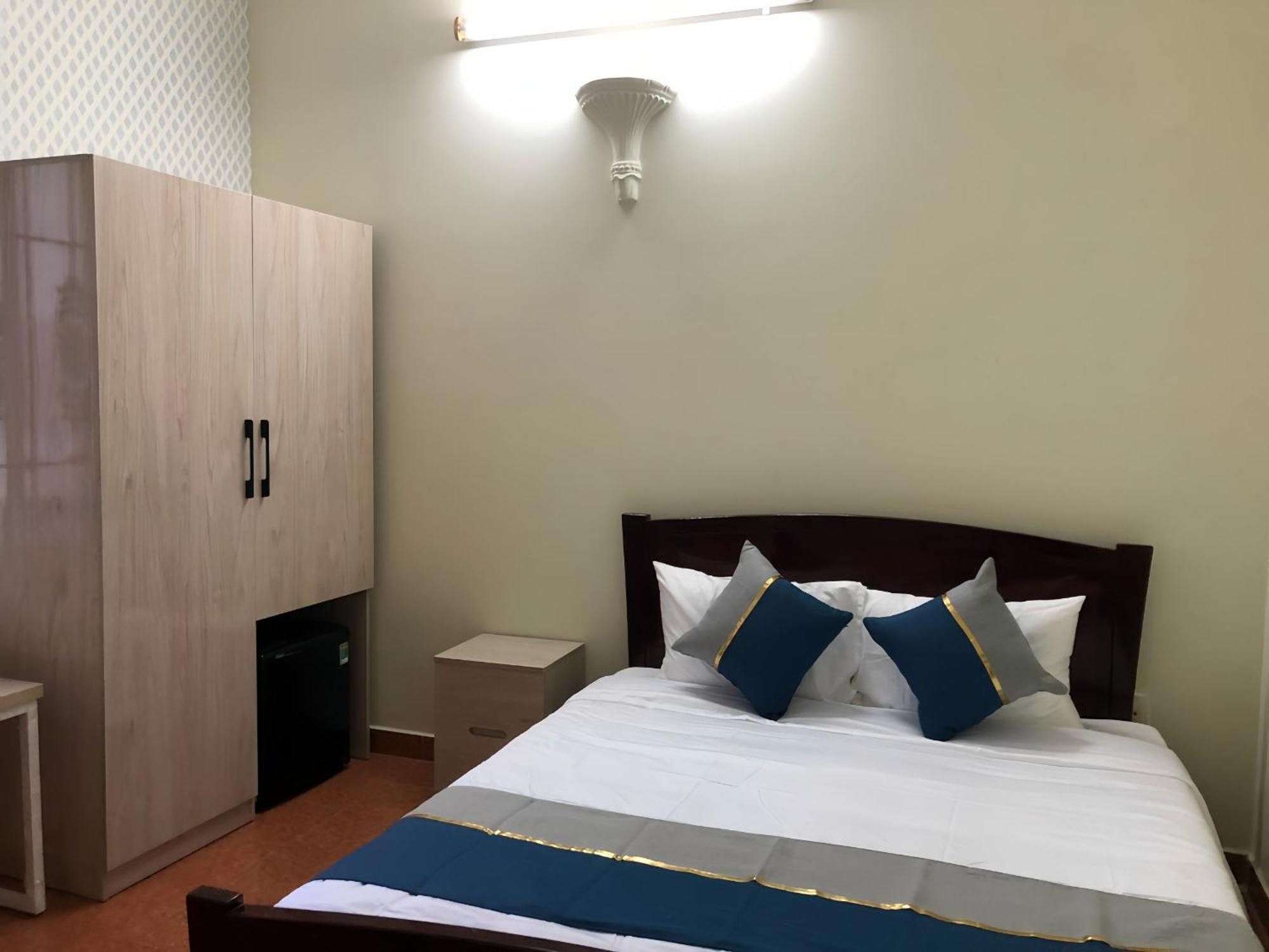Chez Lotus Vn Hotel Хошимин Екстериор снимка