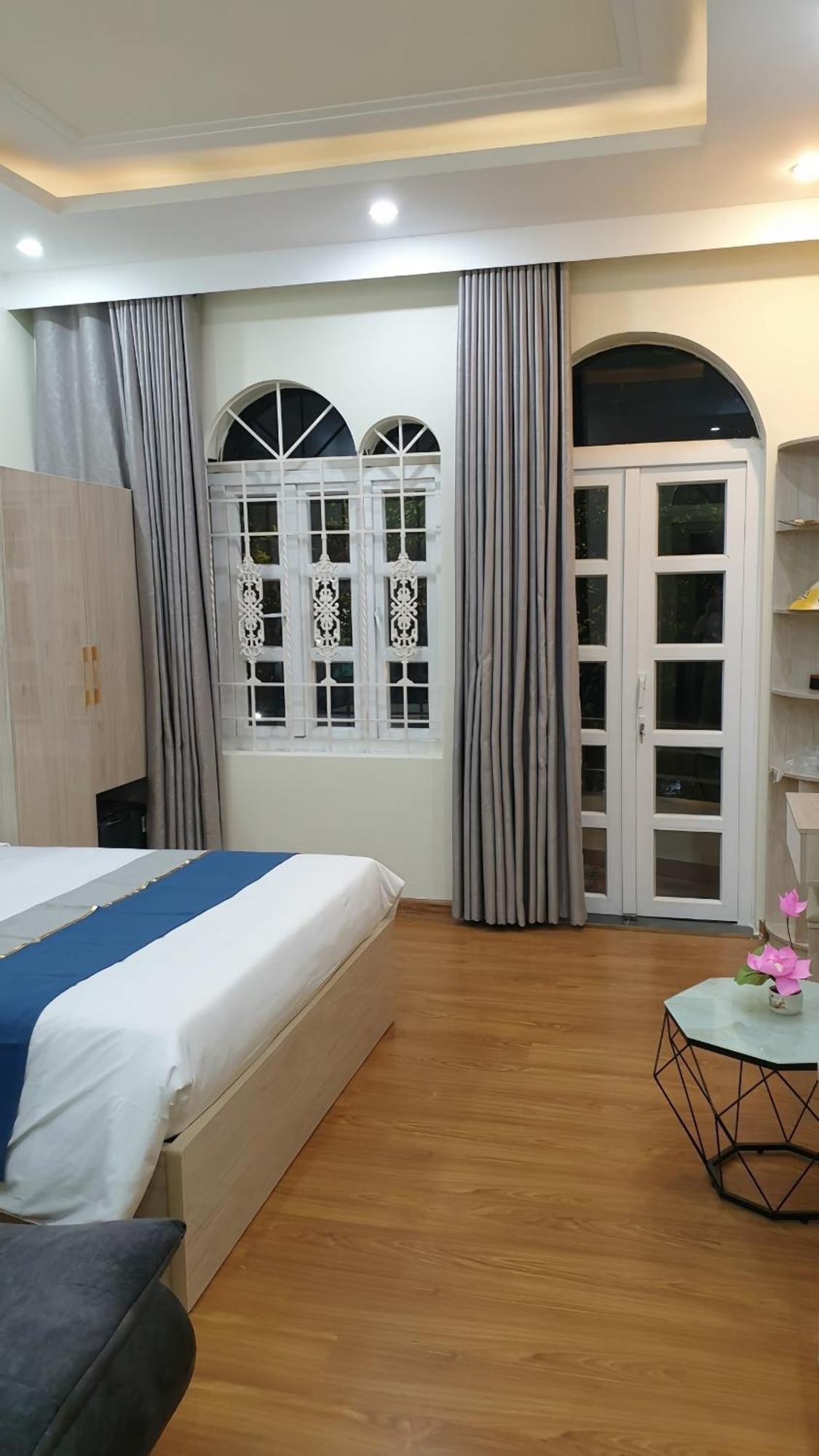 Chez Lotus Vn Hotel Хошимин Екстериор снимка